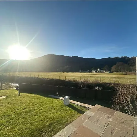 Bridge House & Silver Howe View Hotel 3*