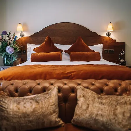 Bridge House & Silver Howe View Hotel 3*