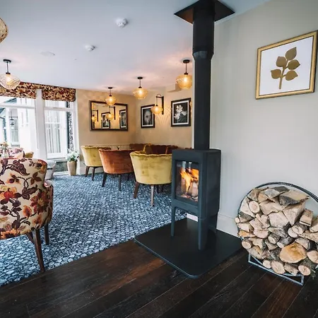 Bridge House & Silver Howe View 3*