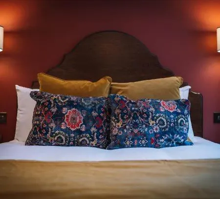 Bridge House Hotel&silver Howe View Hotel