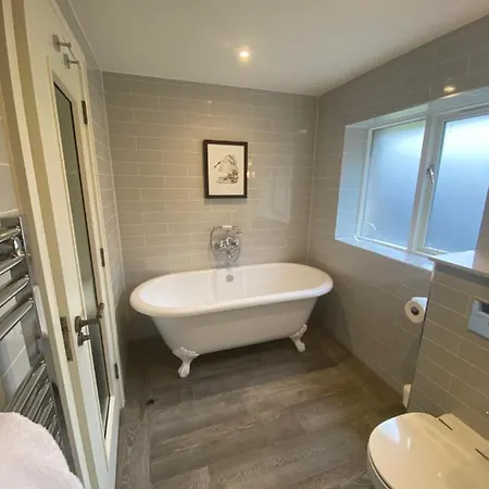 Bridge House Hotel&silver Howe View Hotel