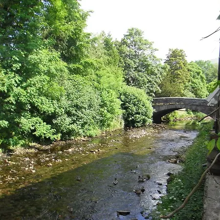 Отель Bridge House & Silver Howe View 3*